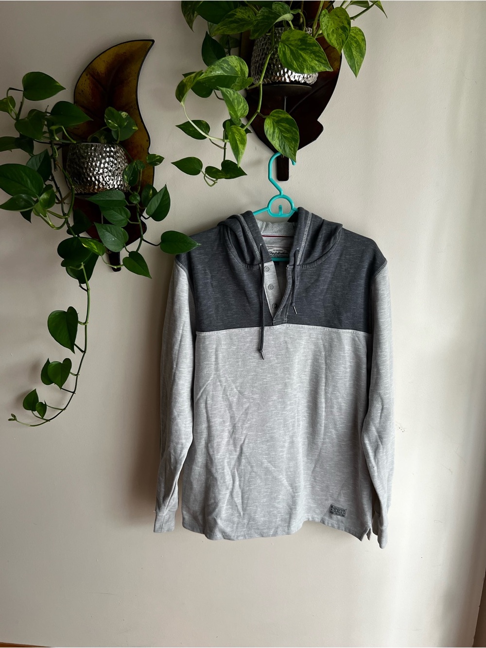Flag & Anthem Men's Grey Henley Hoodie Size Large